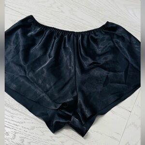 Black Athletic Shorts for Women